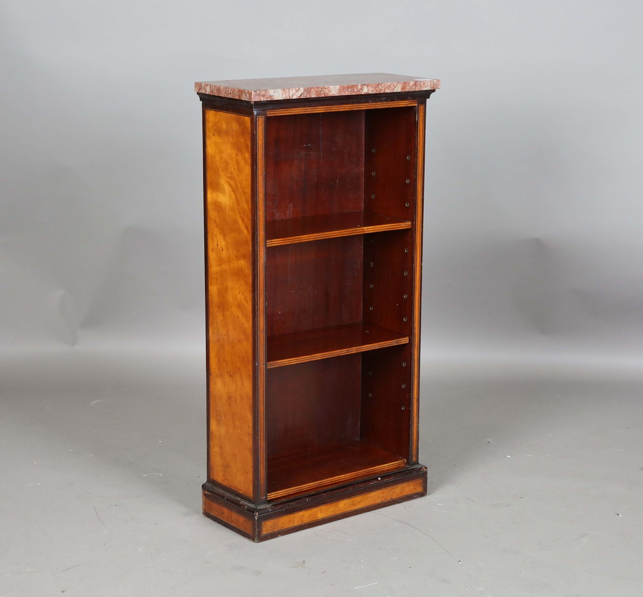 LOT 2219