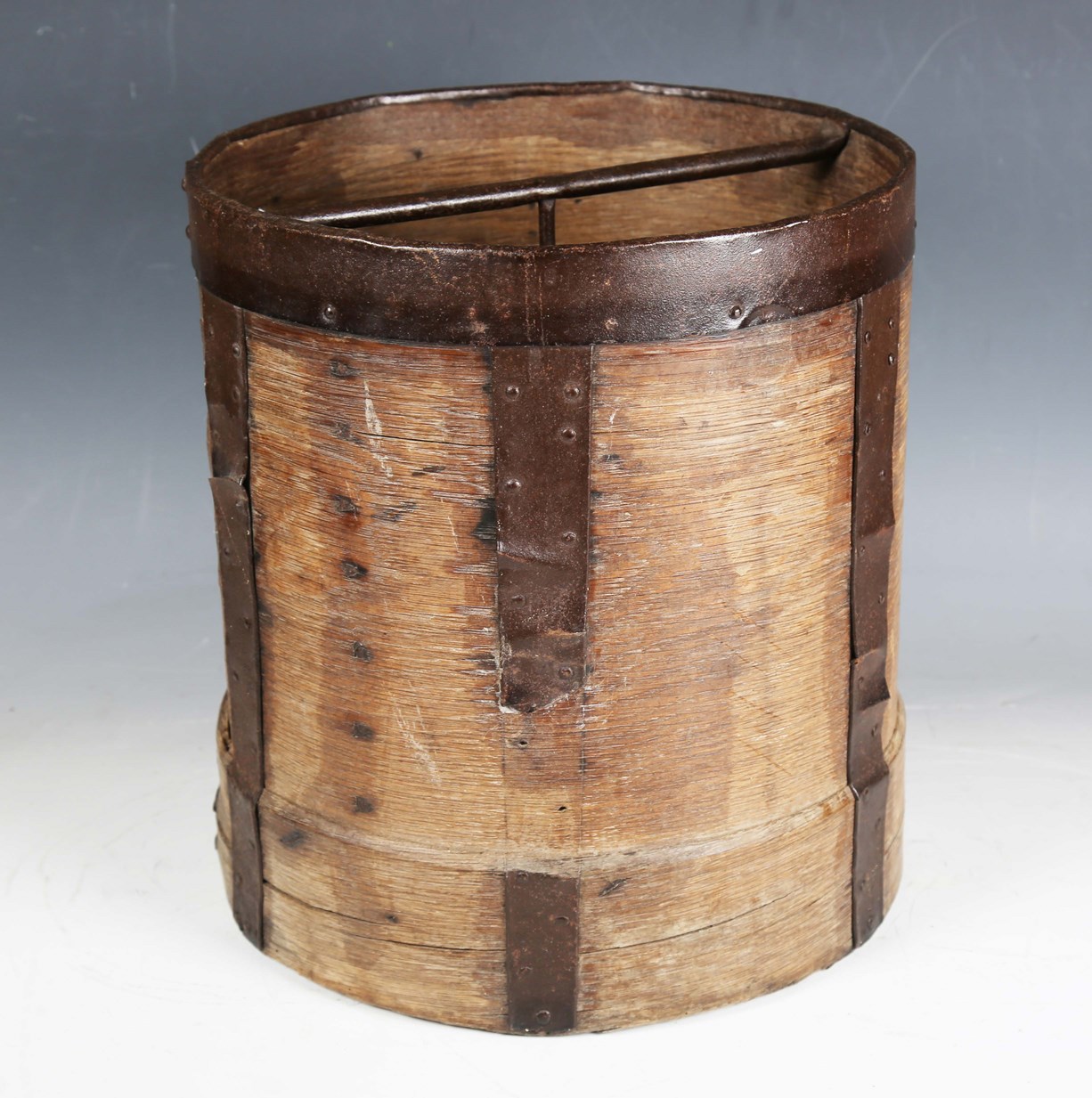 LOT 2567