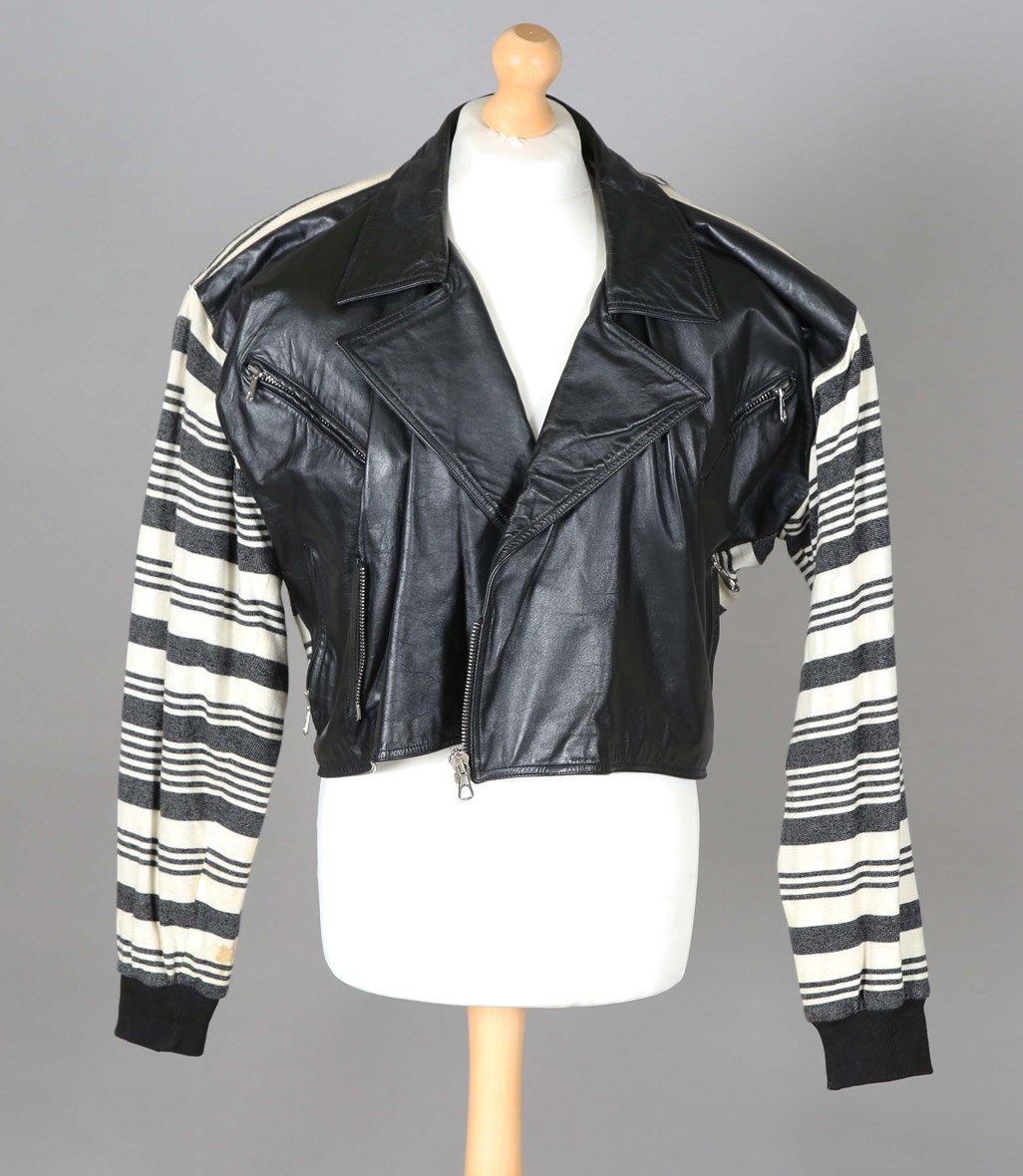 LOT 2624