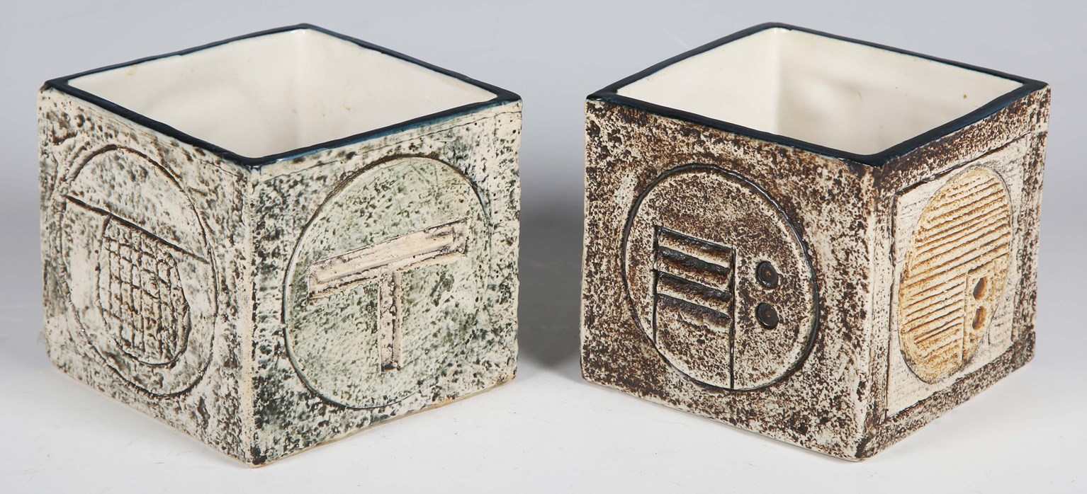 LOT 1589