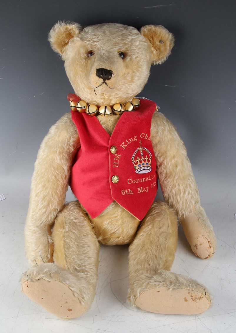 LOT 236