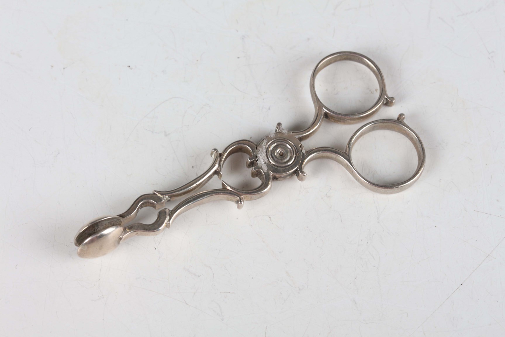 LOT 324