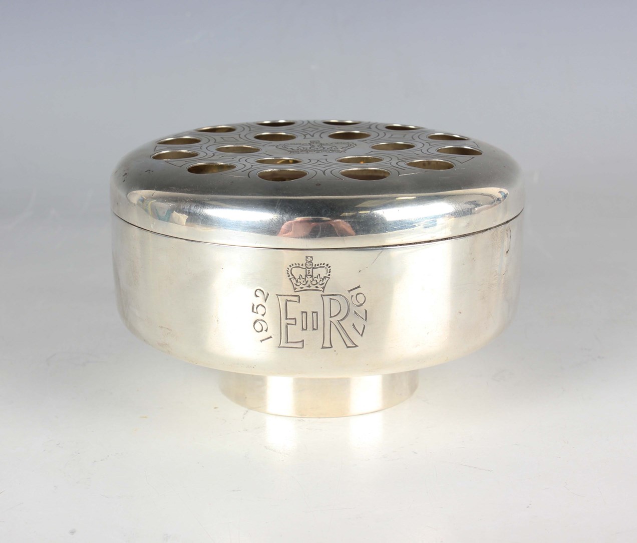 LOT 389