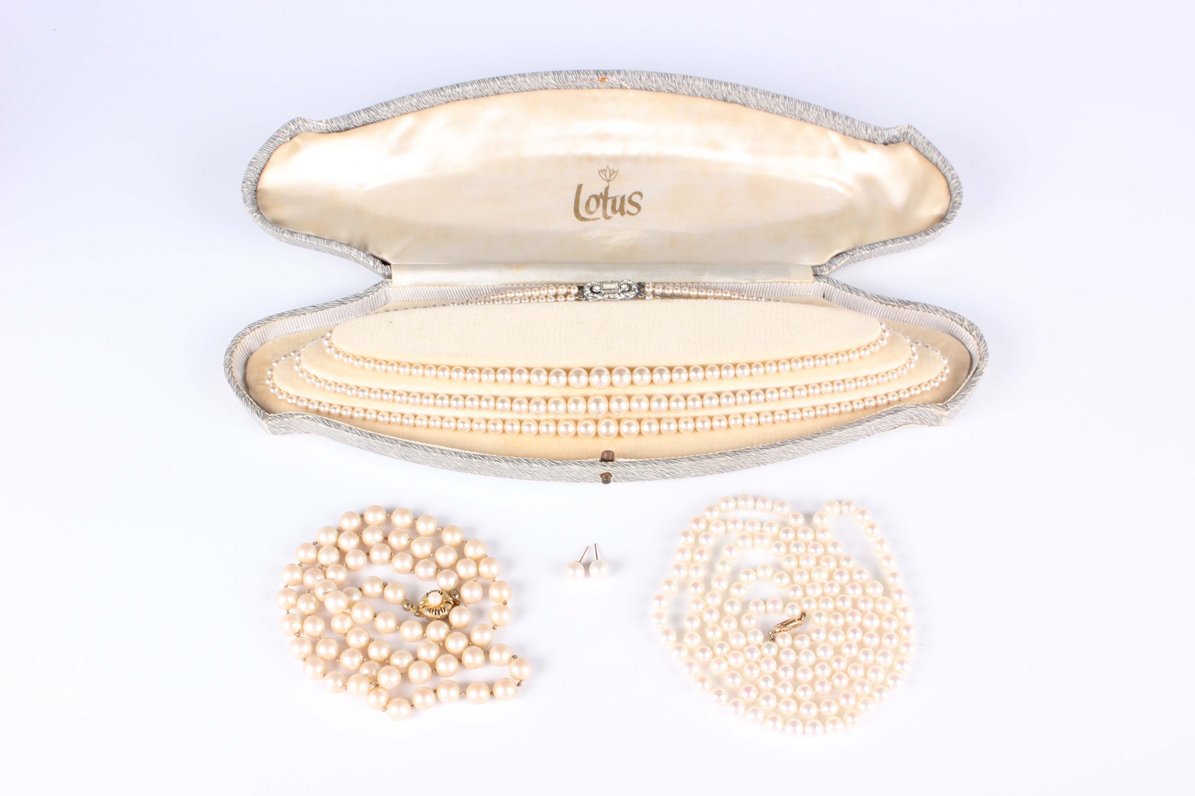 LOT 548