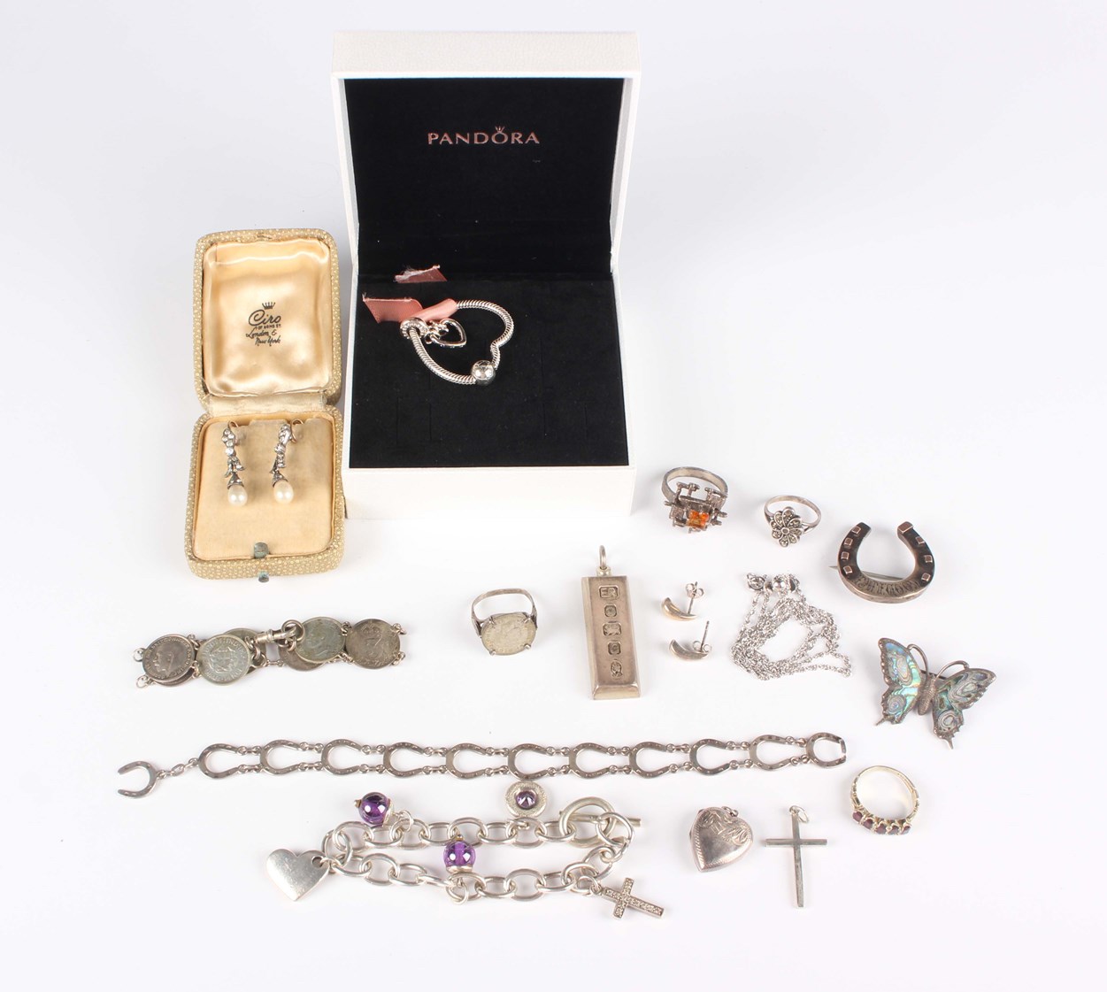 LOT 736