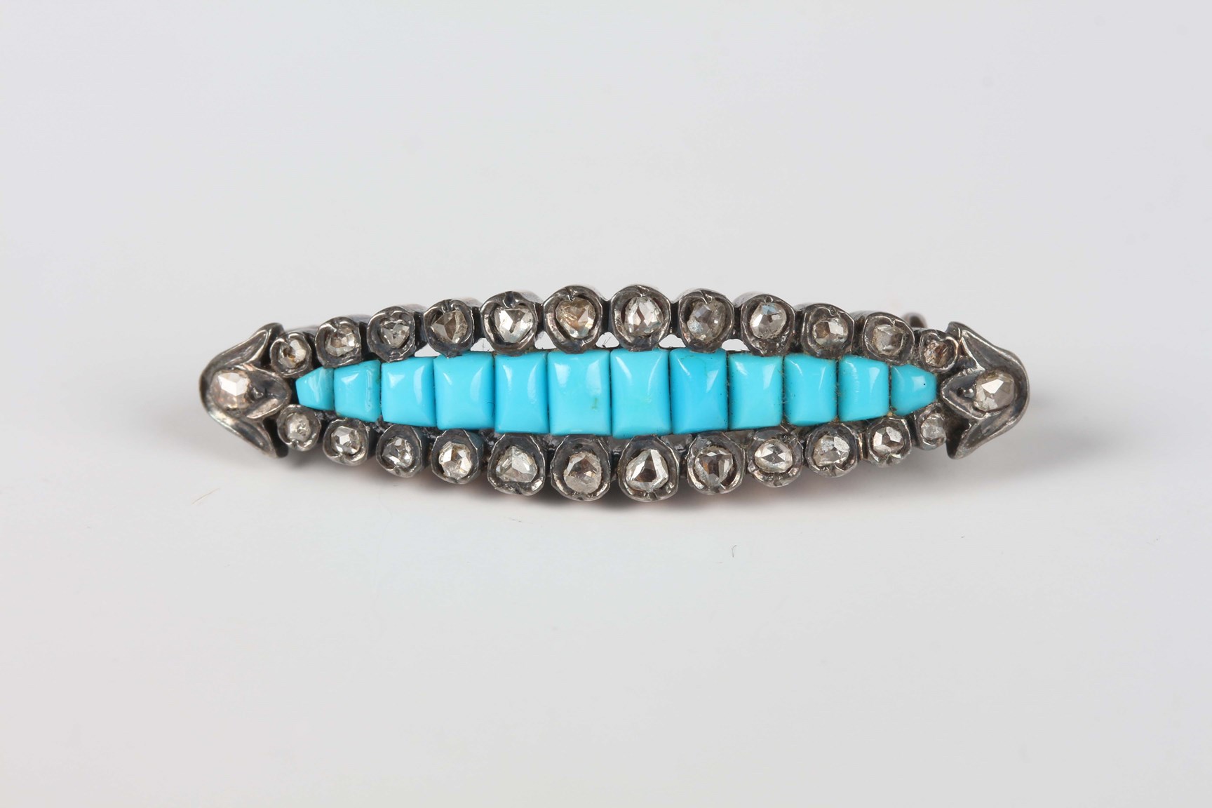 LOT 751