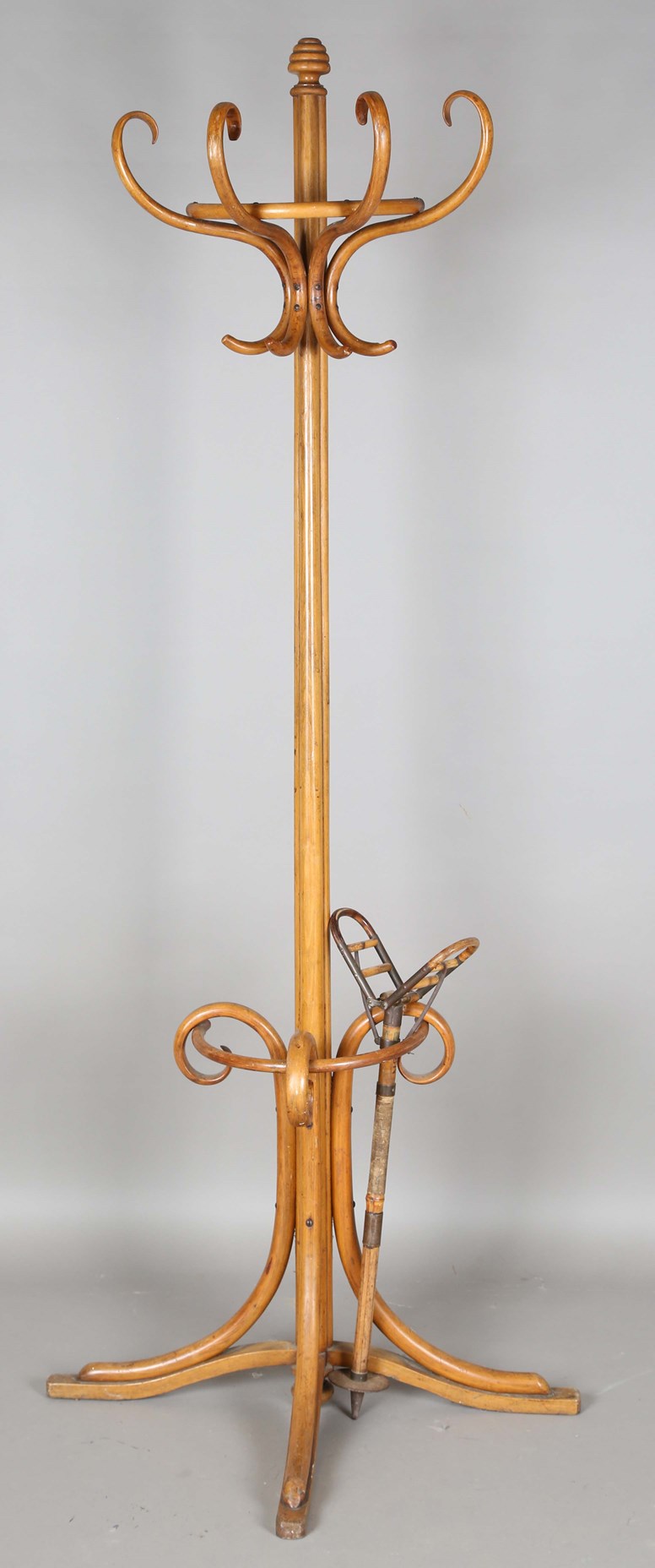 LOT 2069