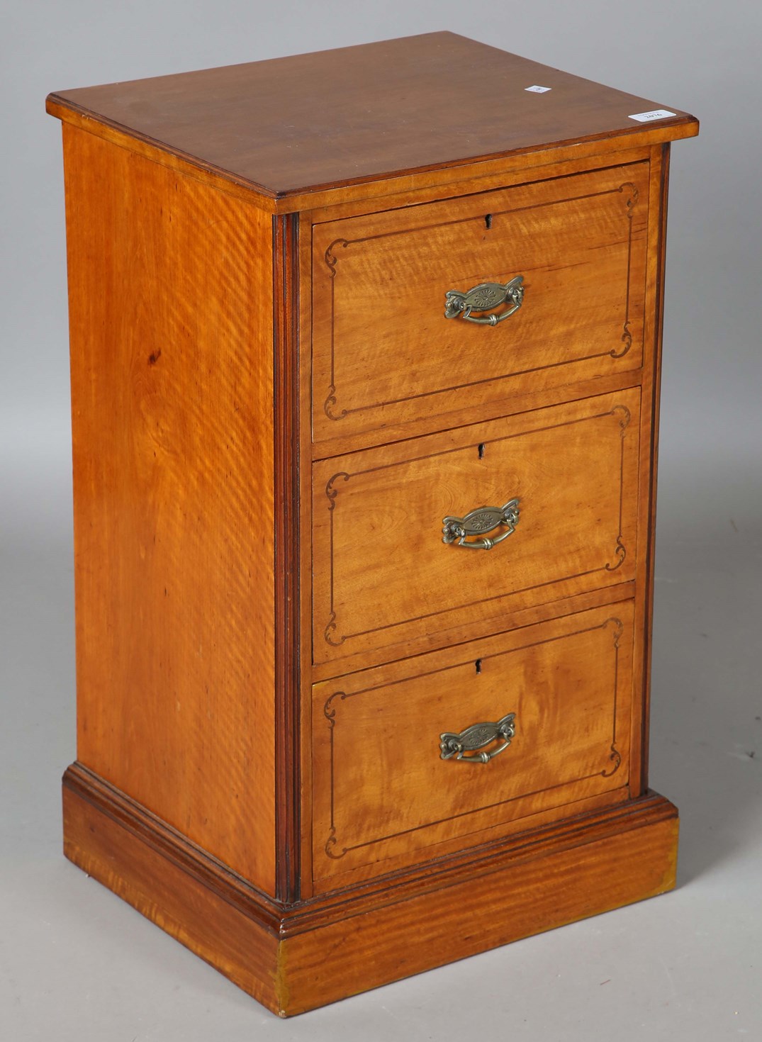 LOT 2076