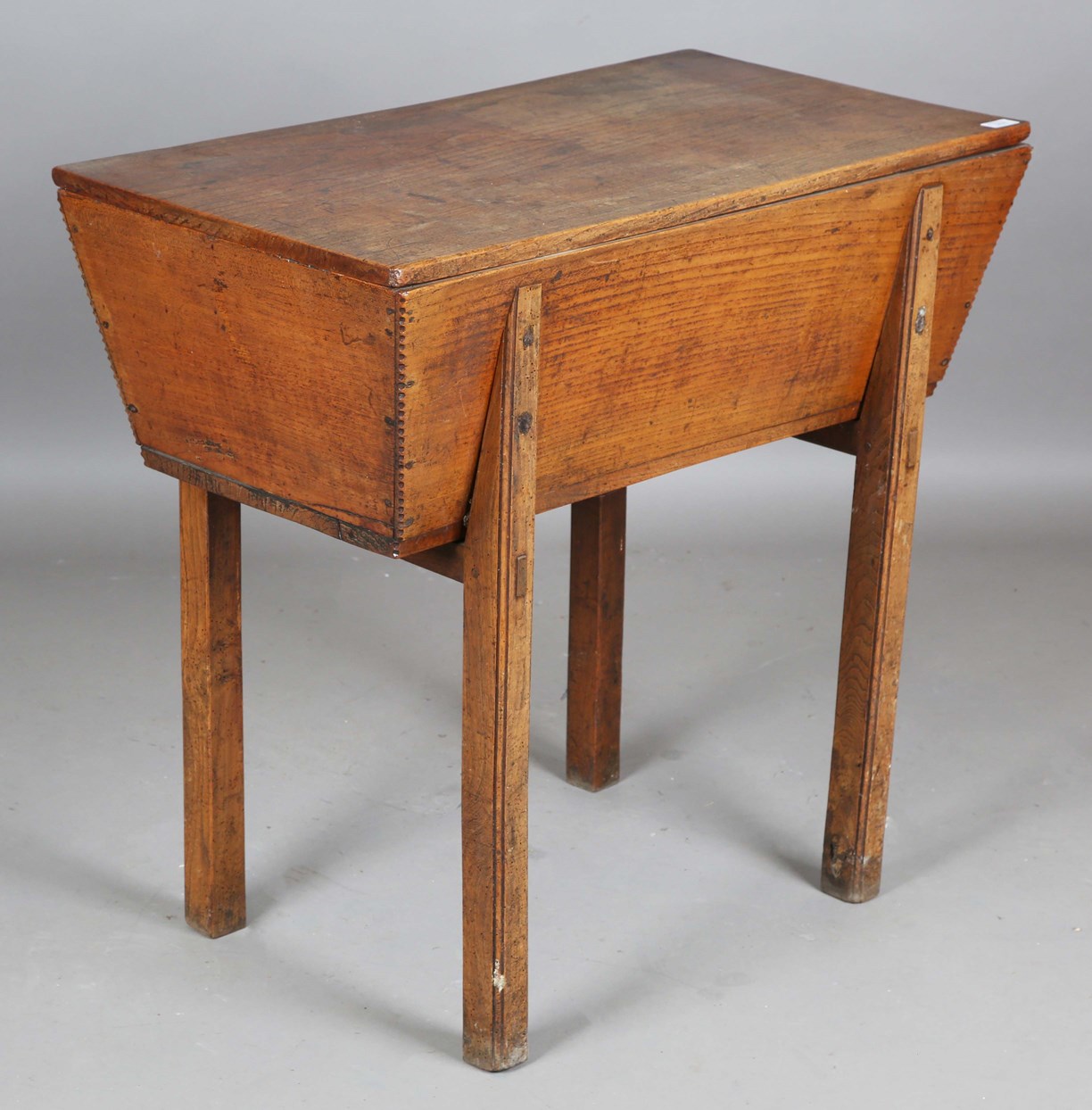 LOT 2131