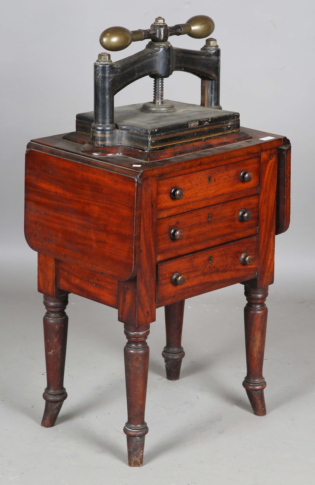 LOT 2176