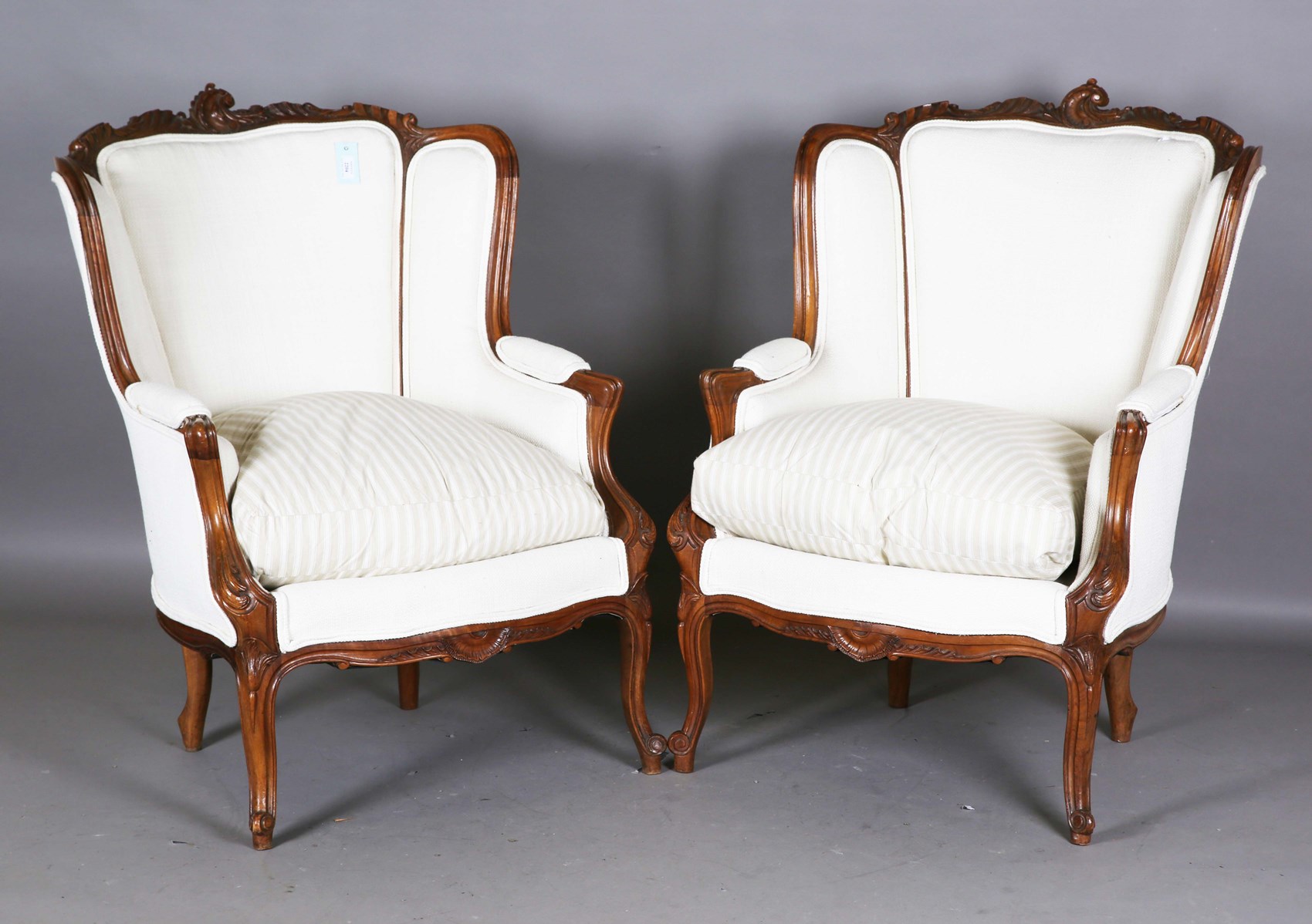 LOT 2204
