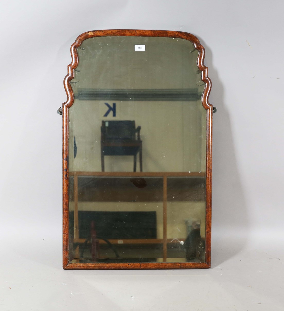 LOT 2208