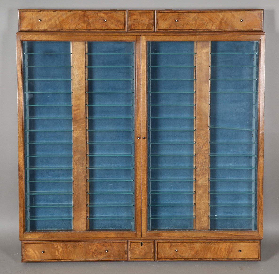 LOT 2226