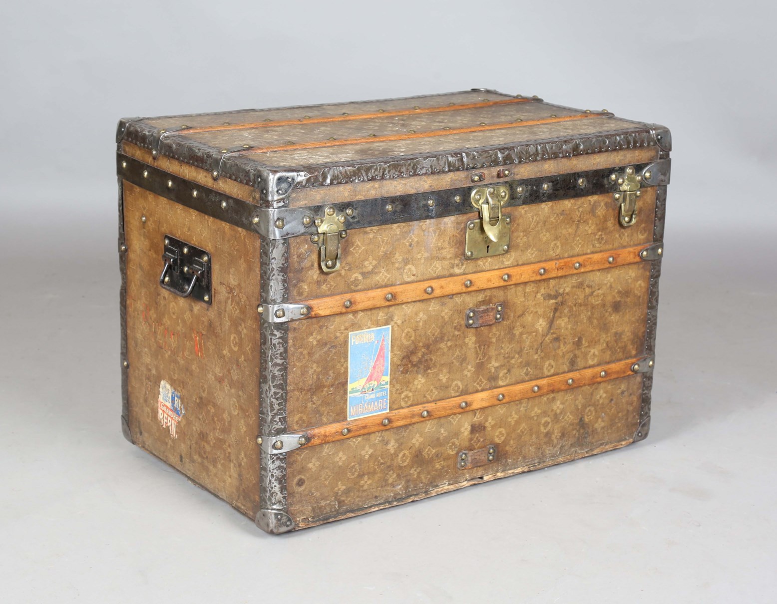 LOT 2546
