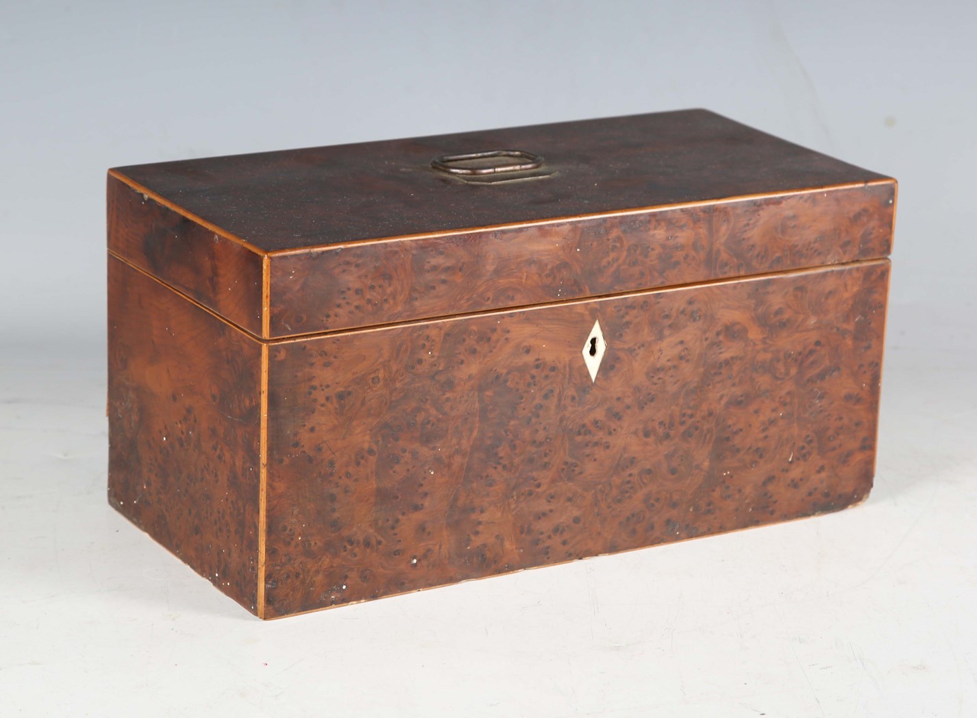 LOT 2586