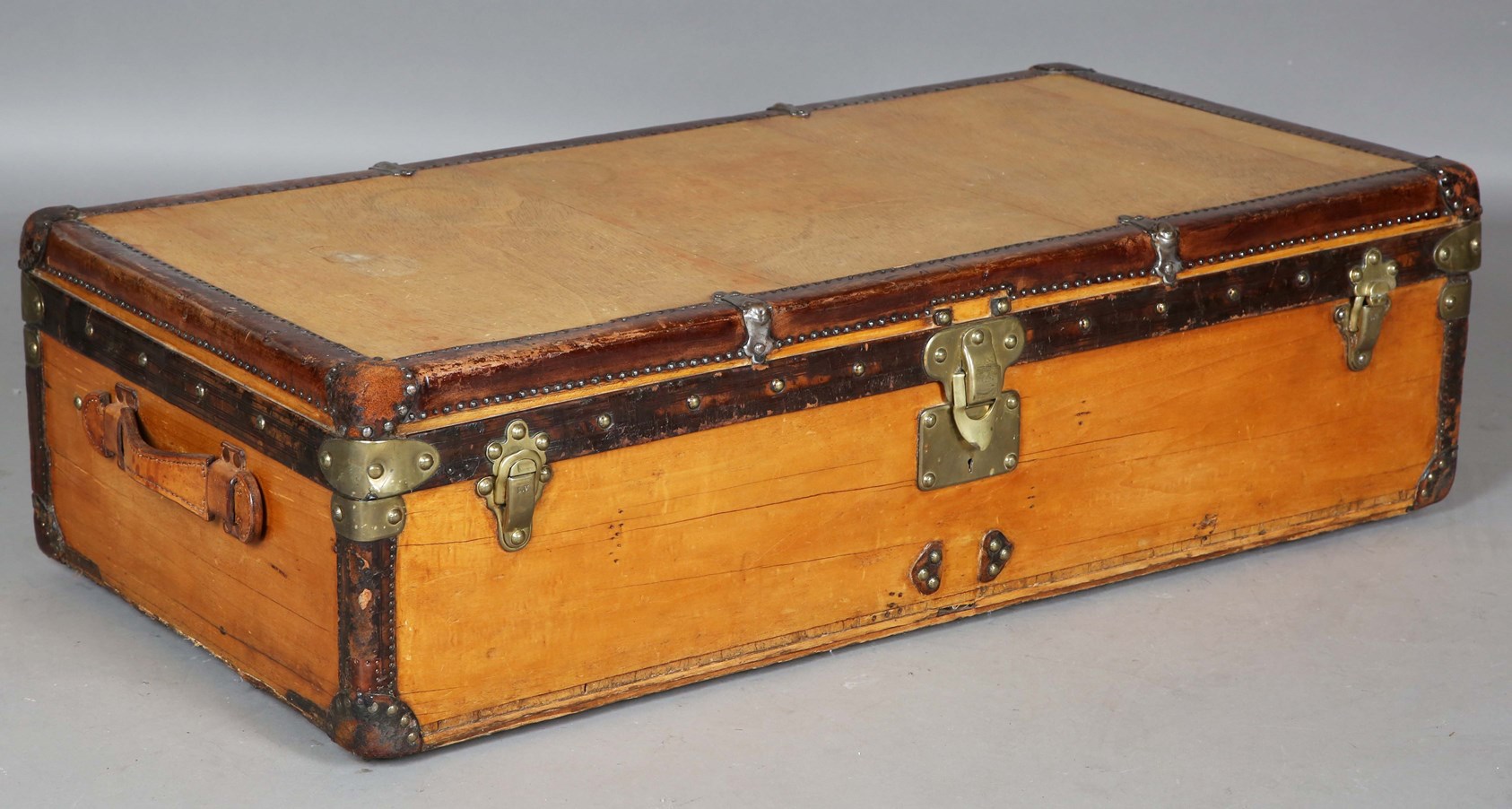 LOT 2599