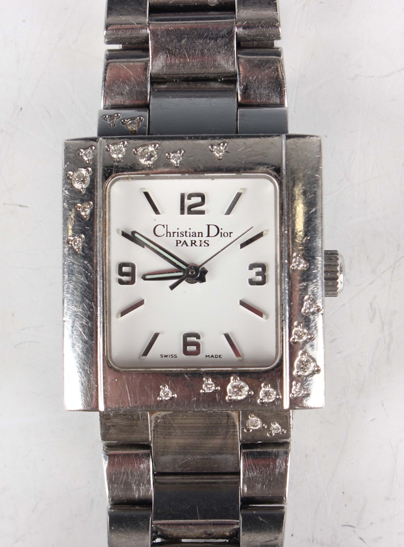 LOT 1144