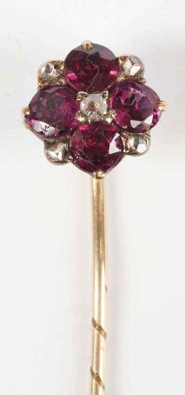 LOT 595