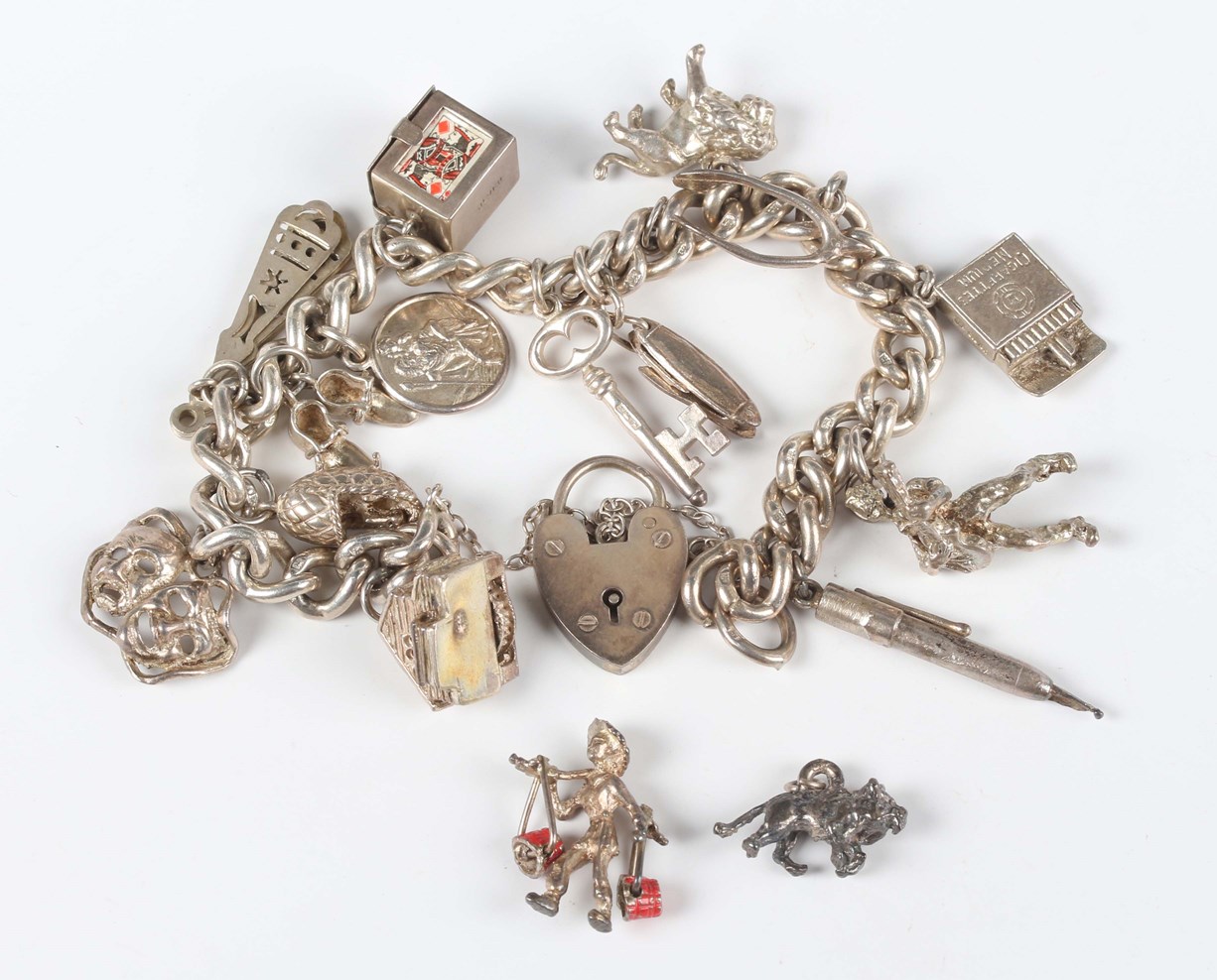 LOT 723