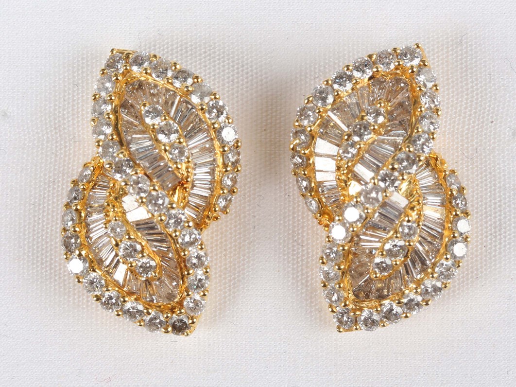 LOT 735