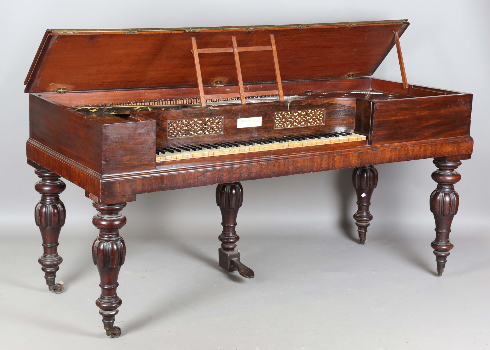 LOT 2070