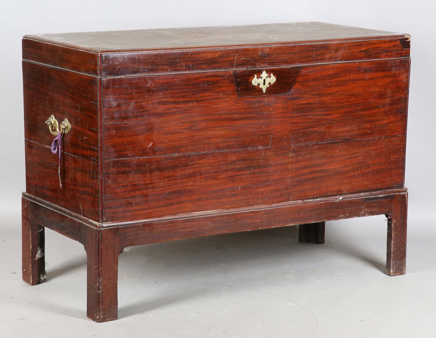 LOT 2120