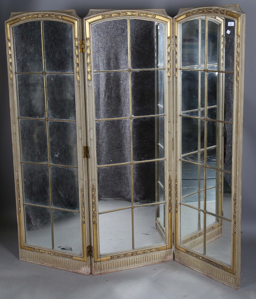 LOT 2205