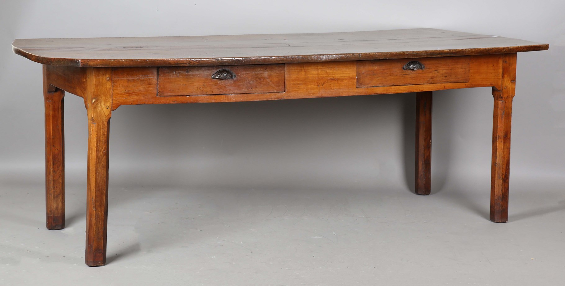 LOT 2207