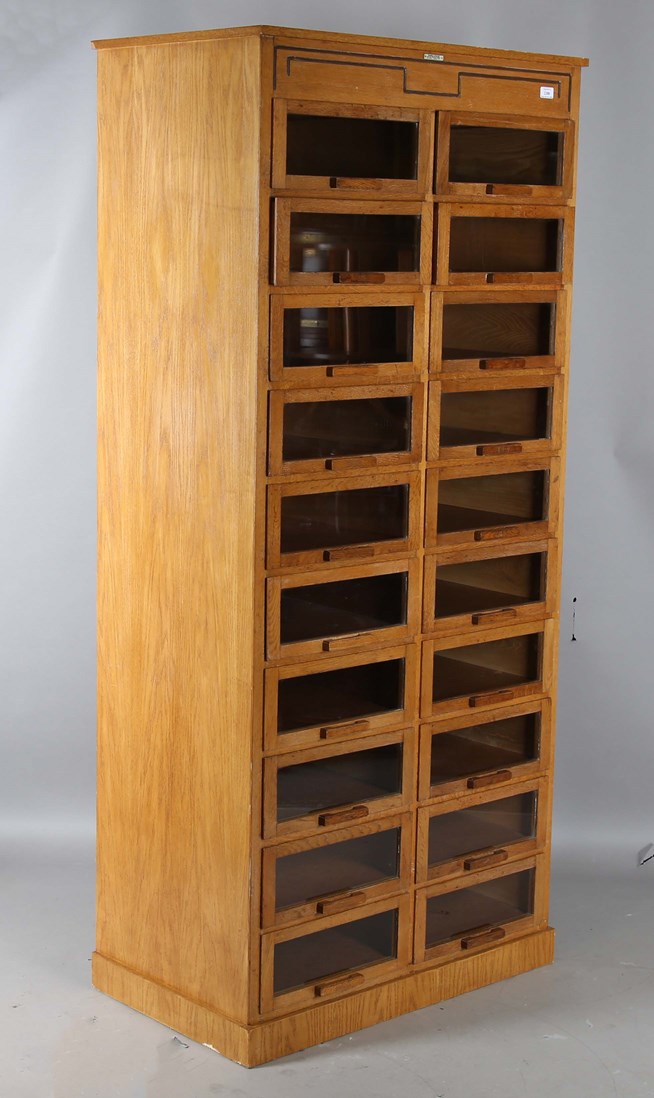 LOT 2208