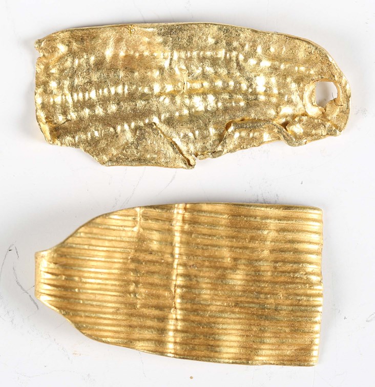 LOT 2373