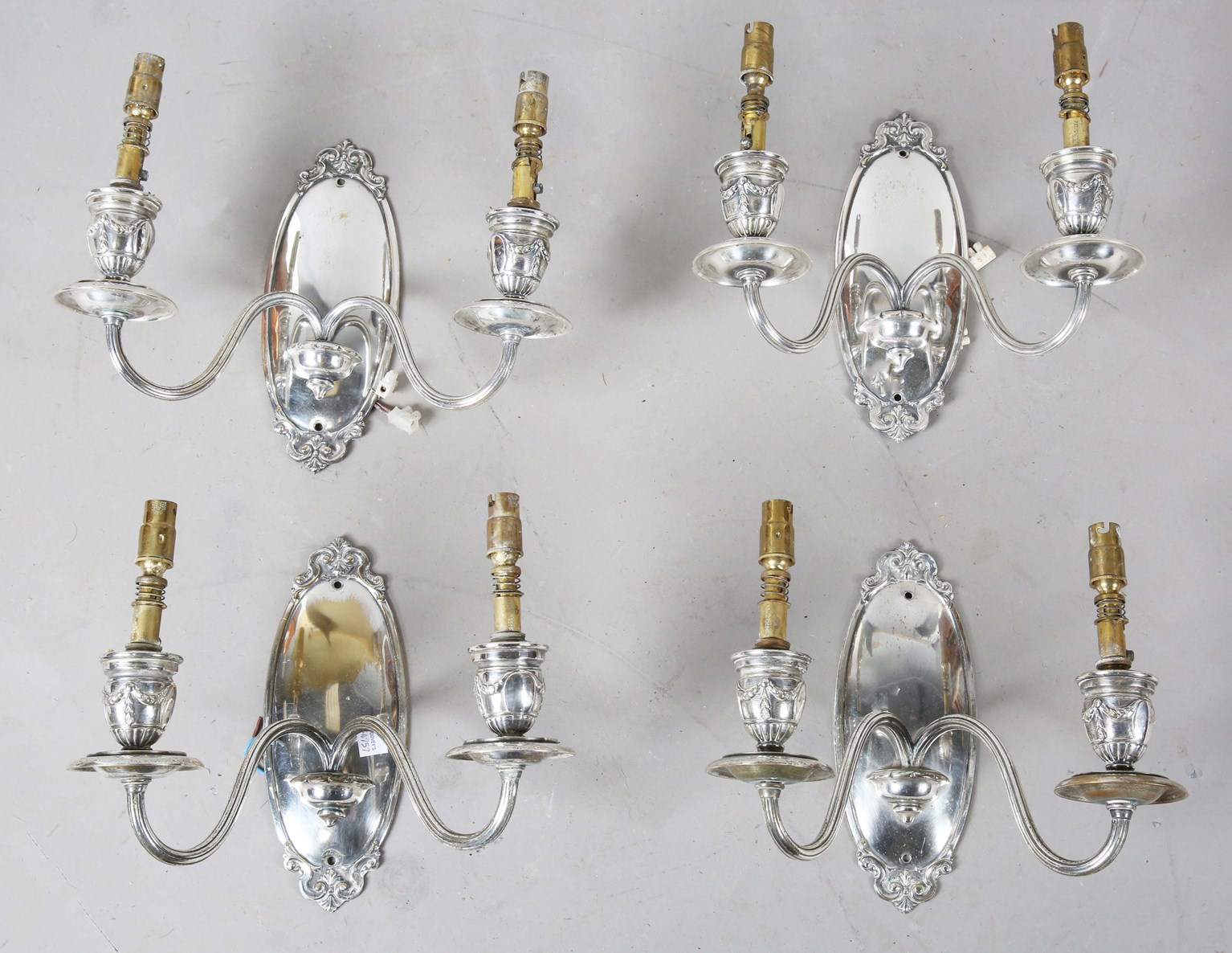 LOT 2588