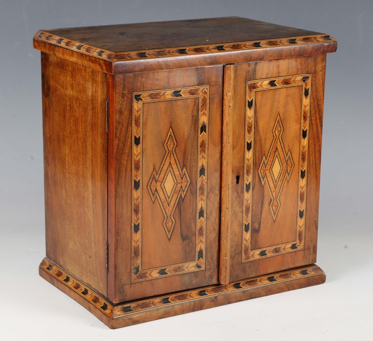 LOT 2589